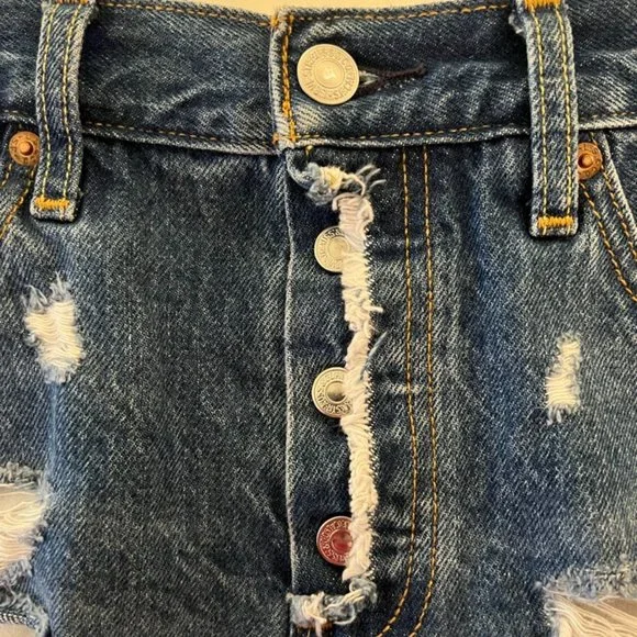 levi jean shorts - Picture 5 of 7